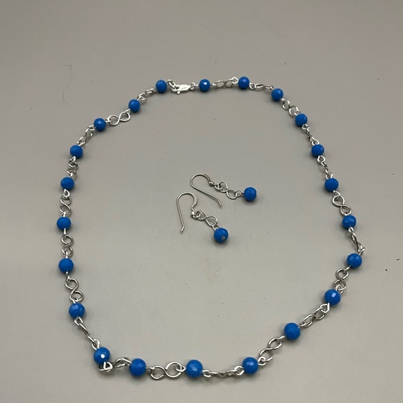 Elegant Blue and Sterling Silver Beaded Necklace - Picture 3 of 4